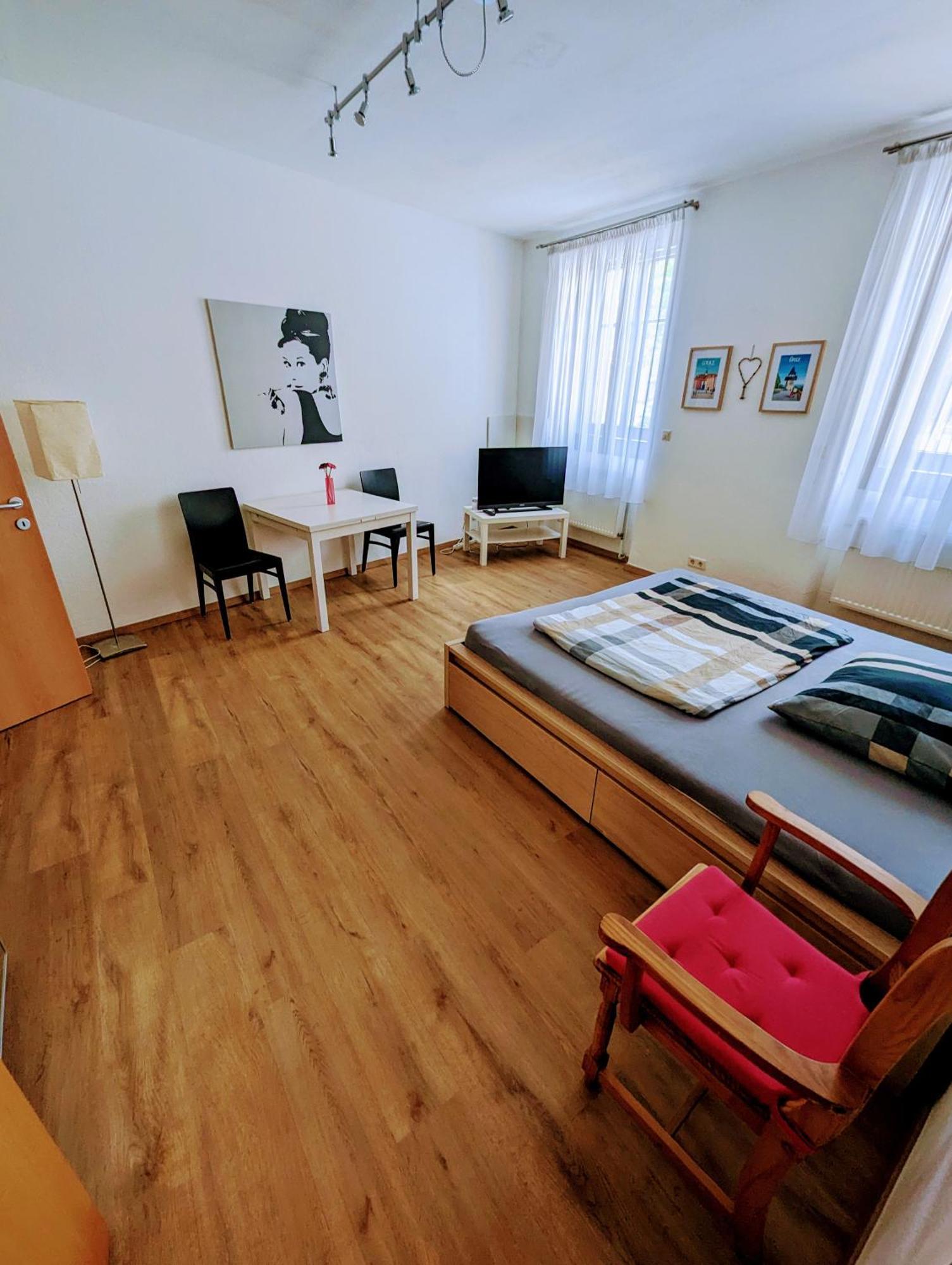 Im Zentrum Von Apartment *